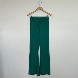 Aerie Green Flare Crossover Leggings Size Large